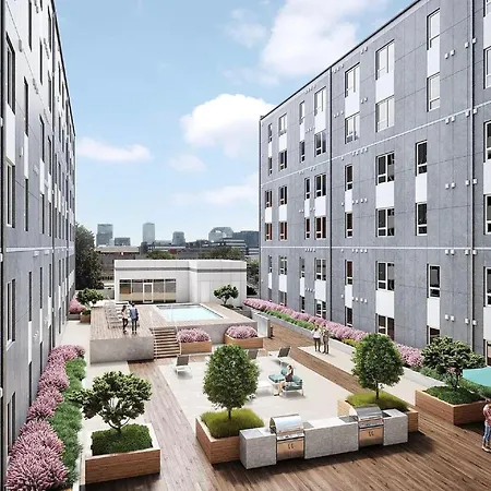 2424 Tulane *