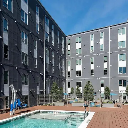 2424 Tulane *
