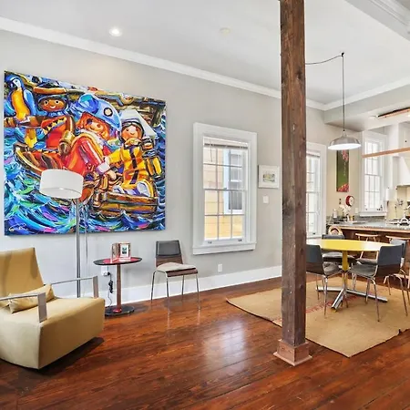 Eclectically Furnished In The Heart Of Nola * New Orleans