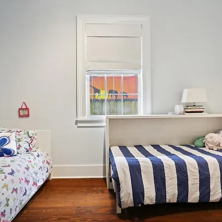 Eclectically Furnished In The Heart Of Nola Holiday home *