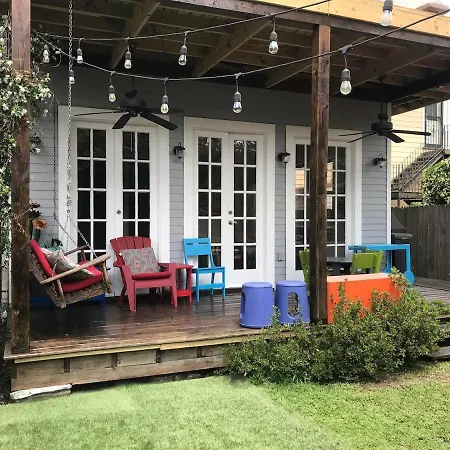 Eclectically Furnished In The Heart Of Nola New Orleans