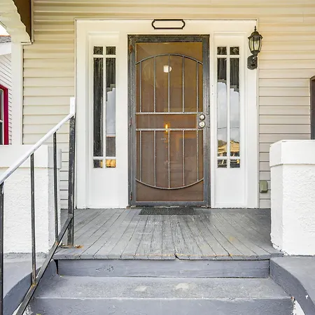 Holiday home 3 Mi To French Quarter: Retreat W/ Bbq, Yard *