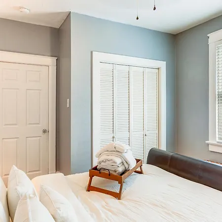 3 Mi To French Quarter: Retreat W/ Bbq, Yard Holiday home