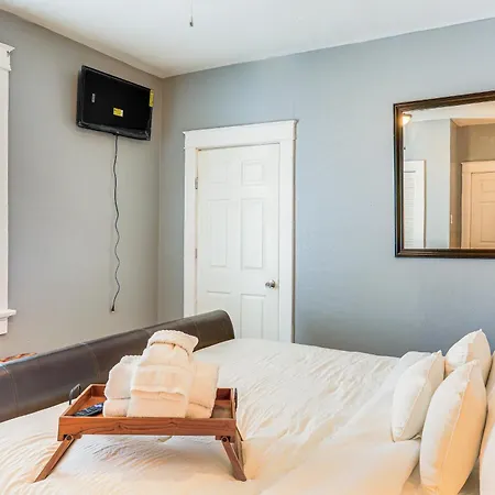 Holiday home 3 Mi To French Quarter: Retreat W/ Bbq, Yard