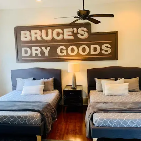 Holiday home Charming Creole 2 Blocks Across Rampart St From French Quarter New Orleans