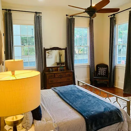 Charming Creole 2 Blocks Across Rampart St From French Quarter *