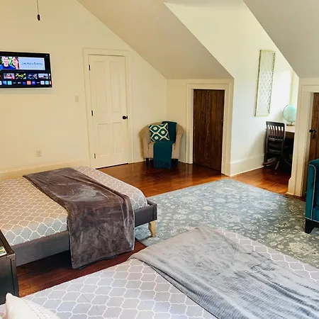 Charming Creole 2 Blocks Across Rampart St From French Quarter Holiday home
