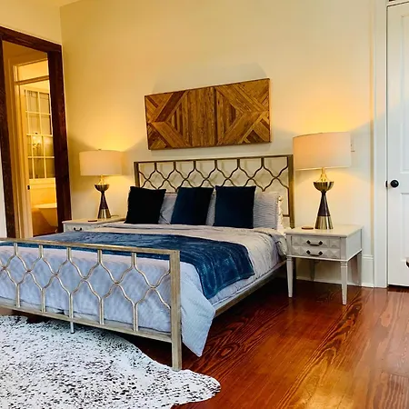 Holiday home Charming Creole 2 Blocks Across Rampart St From French Quarter *