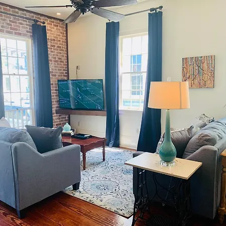 Charming Creole 2 Blocks Across Rampart St From French Quarter Holiday home