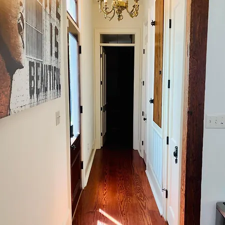 Charming Creole 2 Blocks Across Rampart St From French Quarter Holiday home *