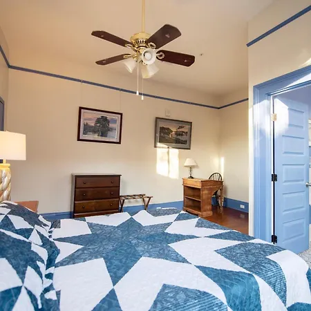 Holiday home The Okra Carrollton