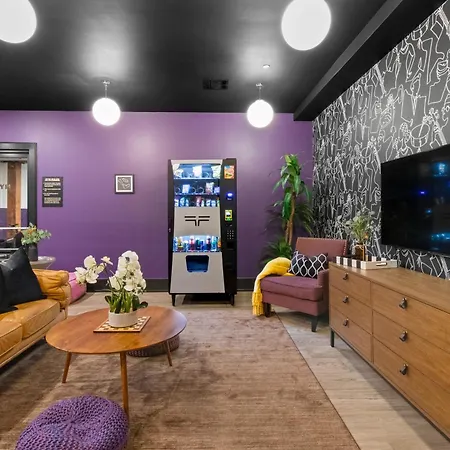 888 Baronne Holiday home