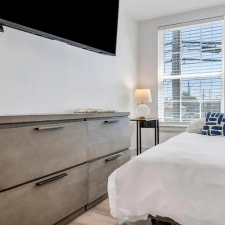 Spectacular Sleep 20 Near Fq W Pool * New Orleans