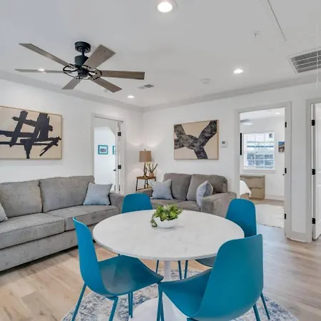 Hotel Spectacular Sleep 20 Near Fq W Pool *