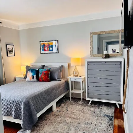 Renovated Charming 2br Close To French Quarter *