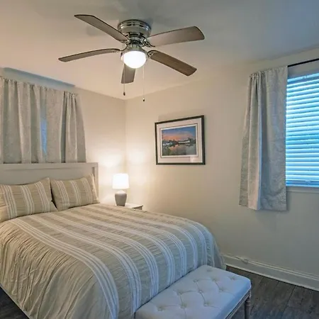 Holiday home 2bd-2ba Adorable W Yard In Gentilly New Orleans
