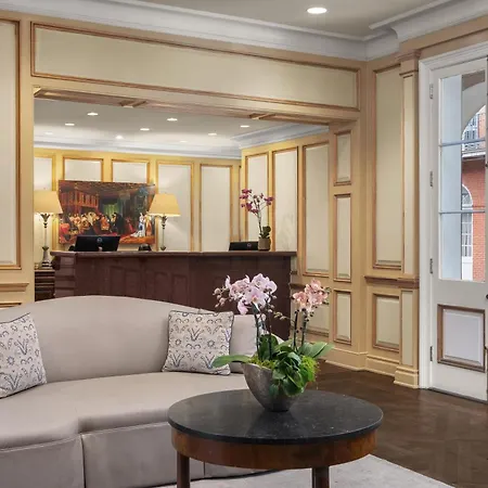 Mazarin Hotel