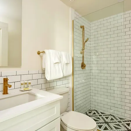 The Louie New Orleans, Belvilla District 6 Formerly Sonder Hotel 4*