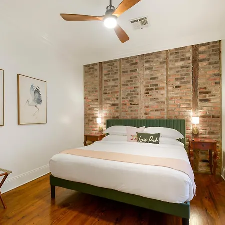 Hotel Louis Park