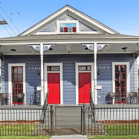 Funky Historic In Heart Of The Action * New Orleans