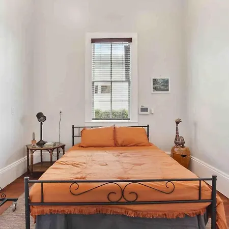 Funky Historic In Heart Of The Action Holiday home *