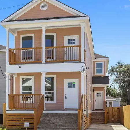 Nola Experience 2 Miles From French Quarters Apartment *