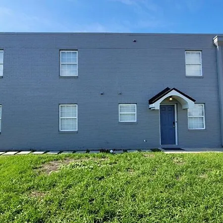 Holiday home Lakeview Townhome W King Bed & Game