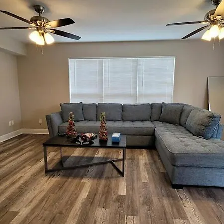 Lakeview Townhome W King Bed & Game