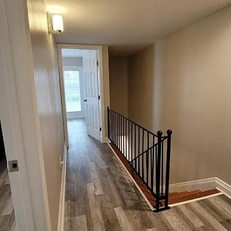Lakeview Townhome W King Bed & Game Holiday home New Orleans