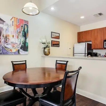 Beautiful Walk To French Quarter, Pool, Gym, View * New Orleans
