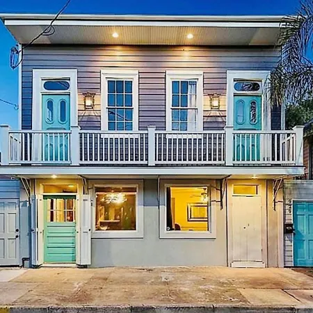 Hidden Jewel Btwn French Quarter & Frenchmen St * New Orleans