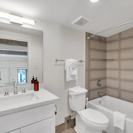 2br Loft Near French Quarter W Full Kitchen New Orleans