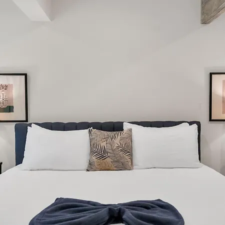 Holiday home 2br Loft Near French Quarter W Full Kitchen *
