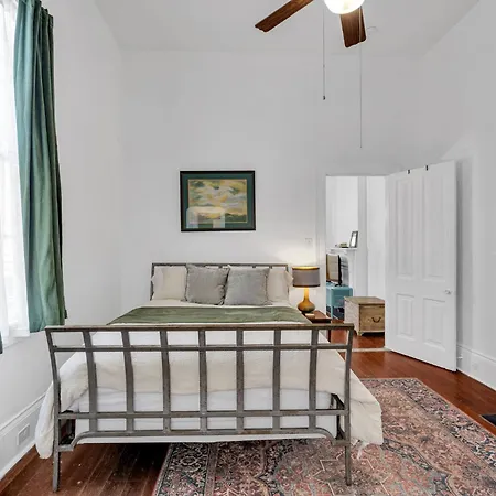Entire Bywater Great Location