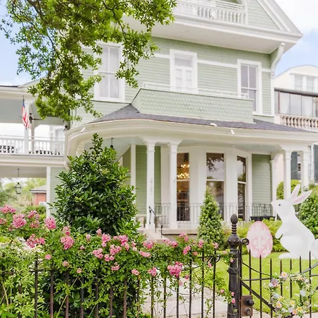 Grand Victorian New Orleans