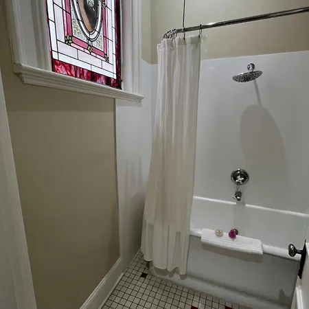 Bed & Breakfast Grand Victorian 3*