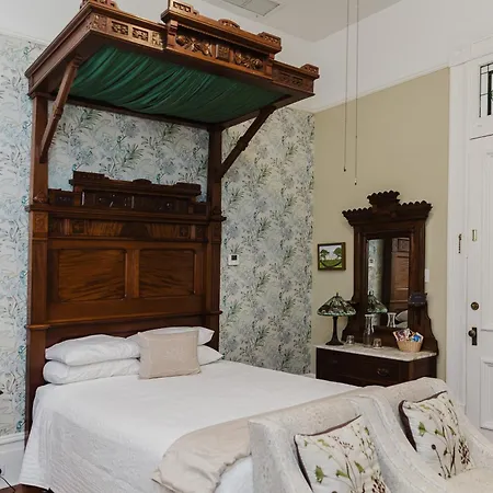 Grand Victorian New Orleans