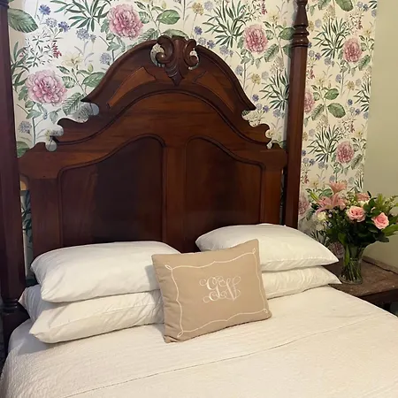Bed & Breakfast Grand Victorian 3*