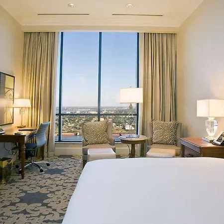 Hilton Riverside Hotel