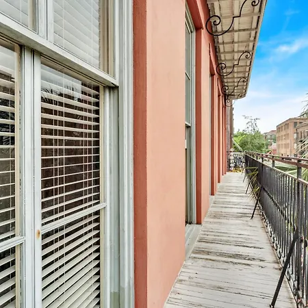 Brick & Beam Retreat Near Nola Attractions New Orleans