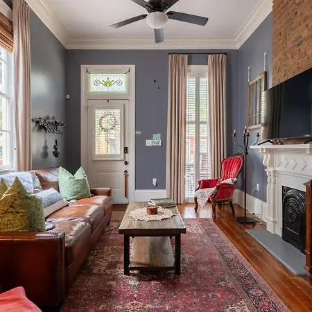 Luxury Historic Shotgun In Lower Garden District Holiday home New Orleans