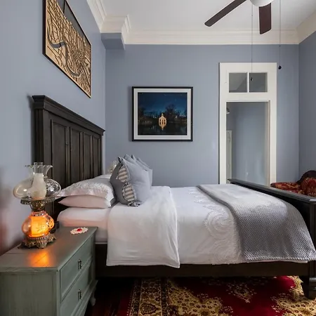 Holiday home Luxury Historic Shotgun In Lower Garden District *