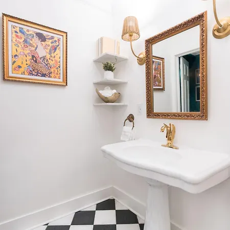 Hotel French Quarter Mansion 4*