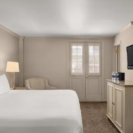 Dauphine Orleans Hotel