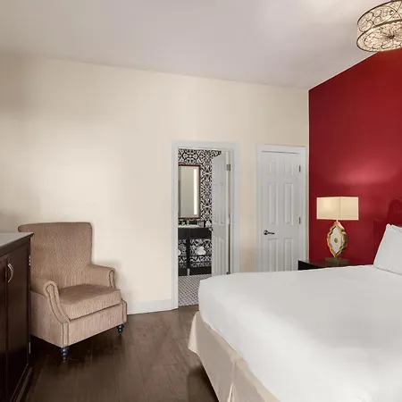 Dauphine Orleans Hotel