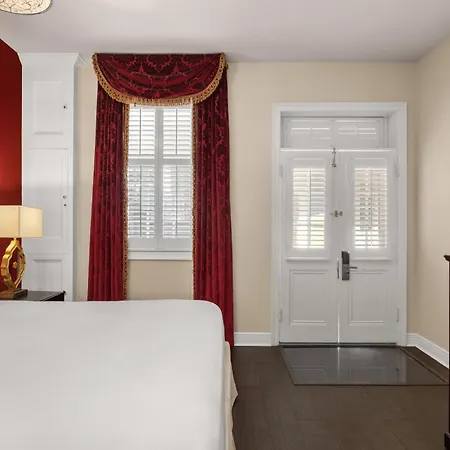 Hotel Dauphine Orleans