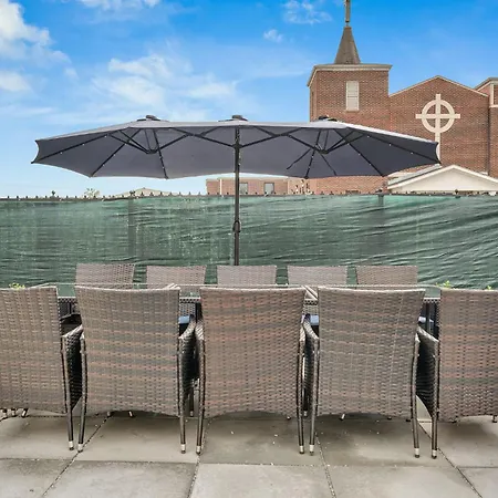 Sleeps 24-spacious Near Fq W Pool New Orleans
