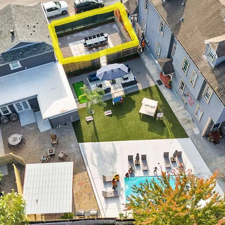 Sleeps 24-spacious Near Fq W Pool * New Orleans
