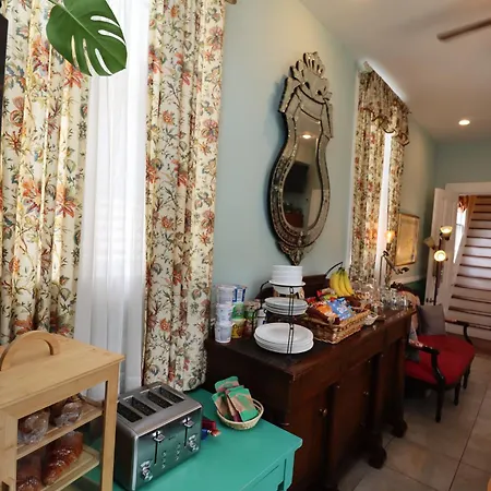 Bed & Breakfast R&b - Award Winning (adults Only) New Orleans