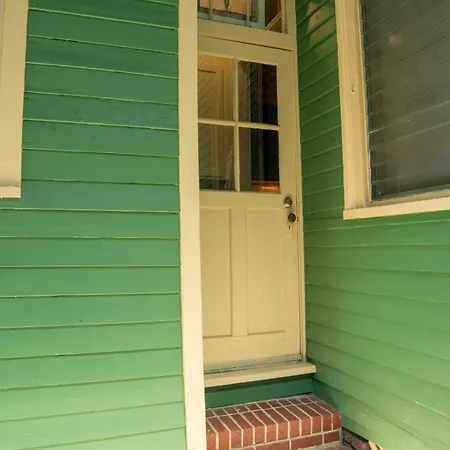 Marigny Steps From Frenchmen St Apartment